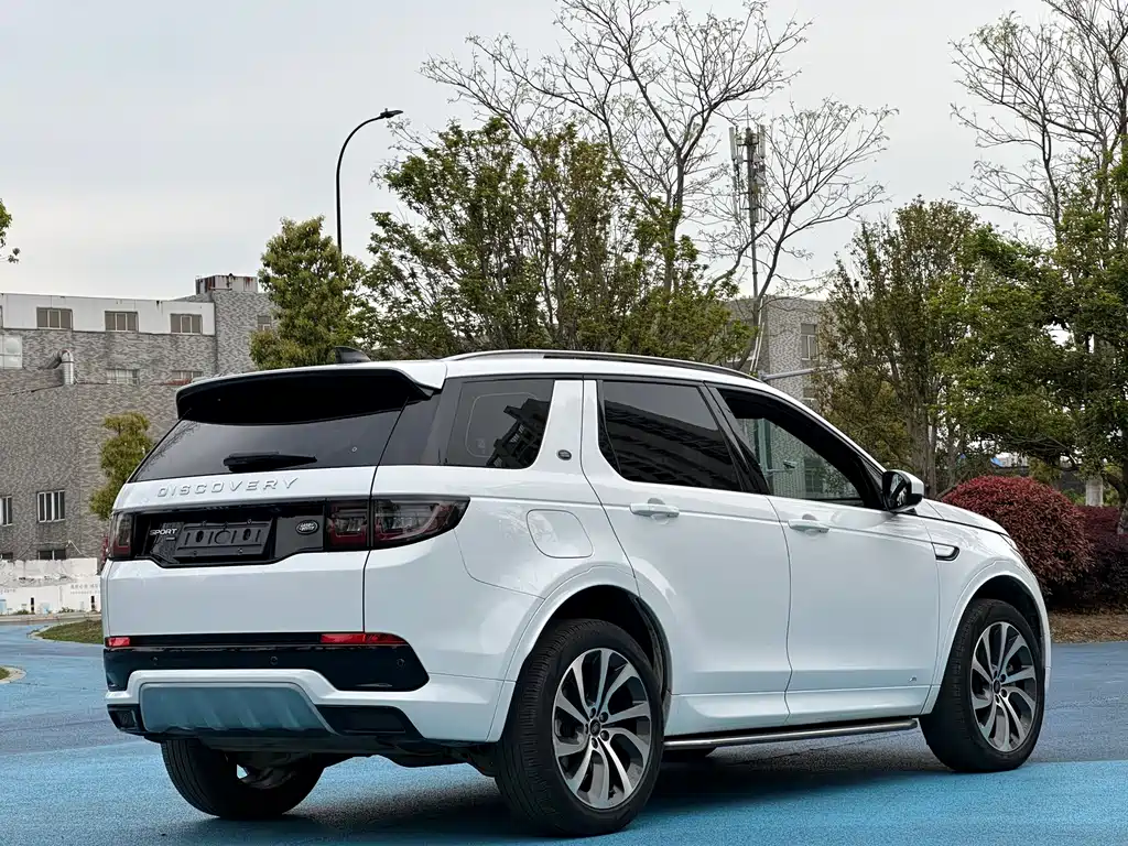 Land Rover Discovery Sport — фото 11