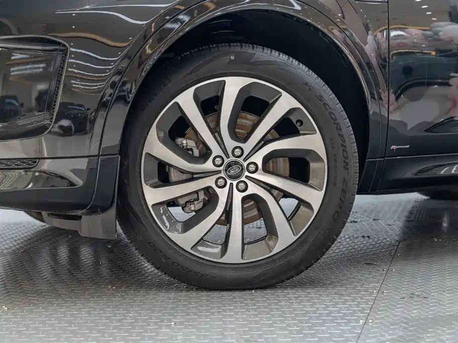 Land Rover Discovery Sport — фото 8