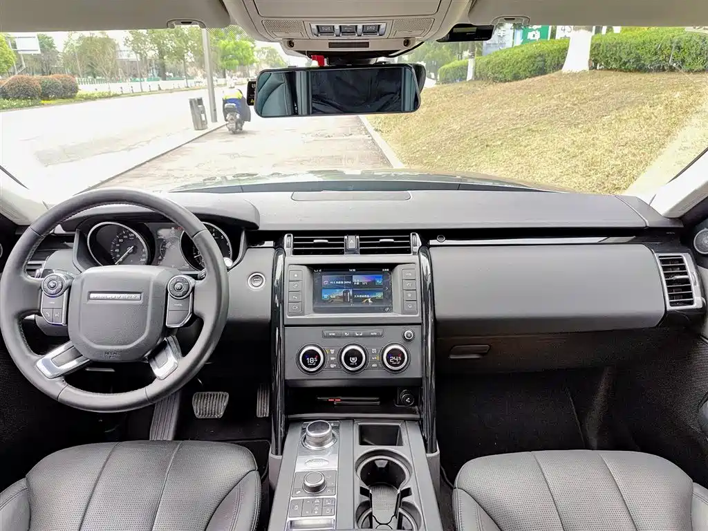 Land Rover Discovery — фото 10