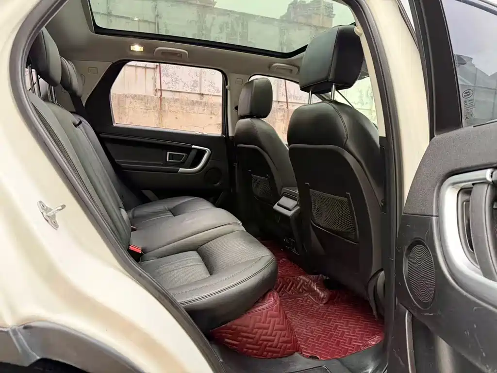 Land Rover Discovery Sport — фото 11