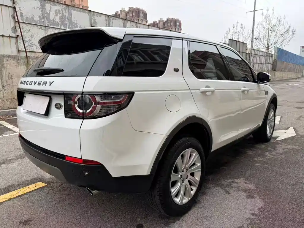 Land Rover Discovery Sport — фото 14