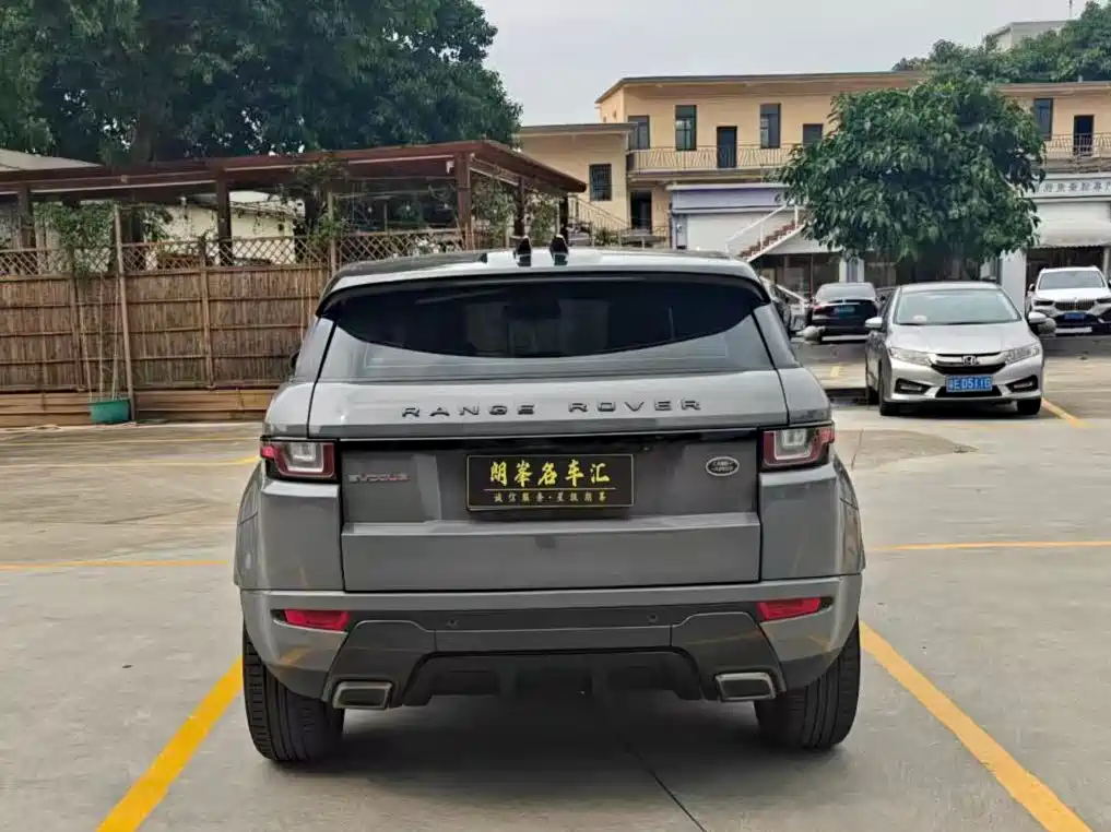 Land Rover Evoque — фото 5