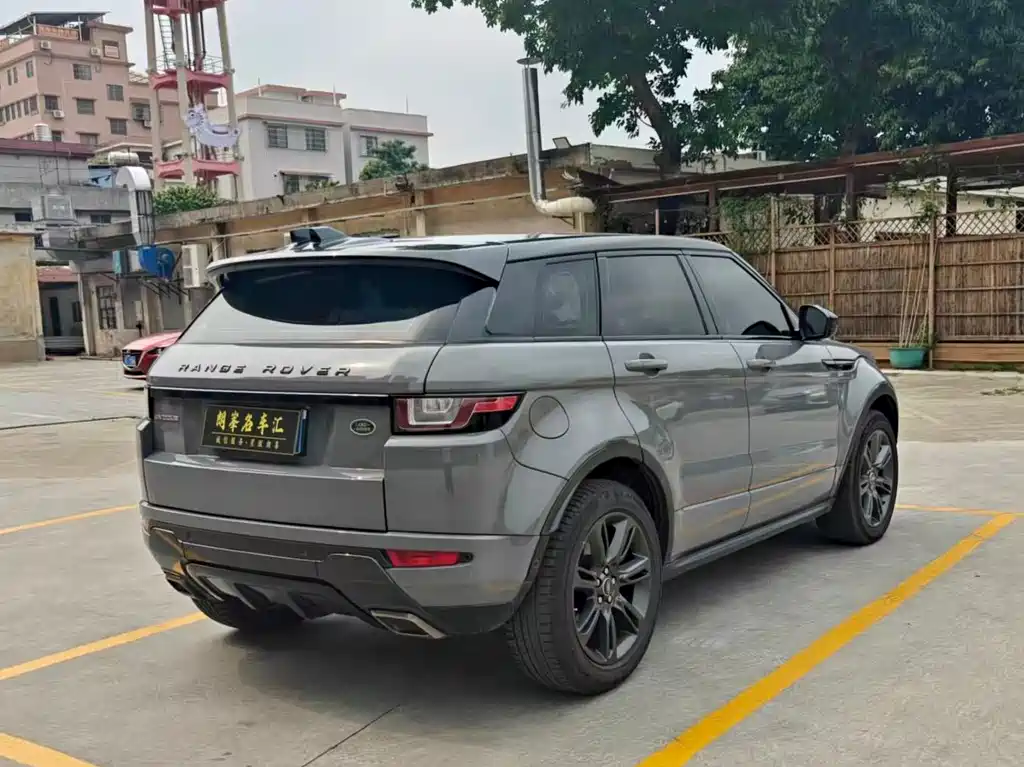 Land Rover Evoque — фото 6