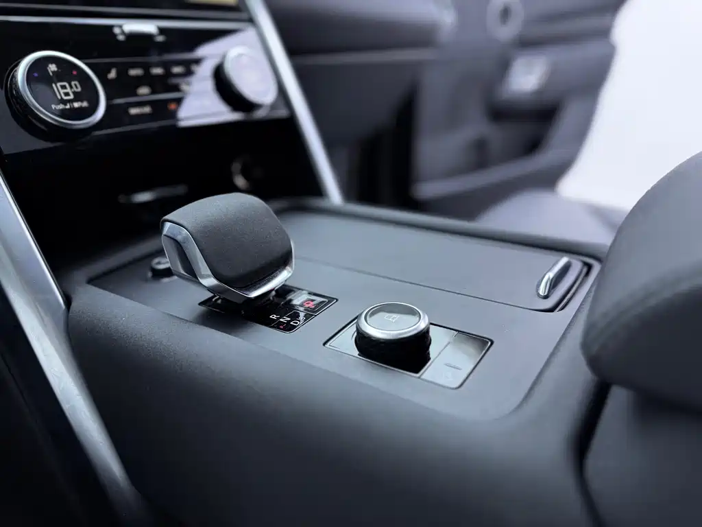 Land Rover Discovery — фото 26