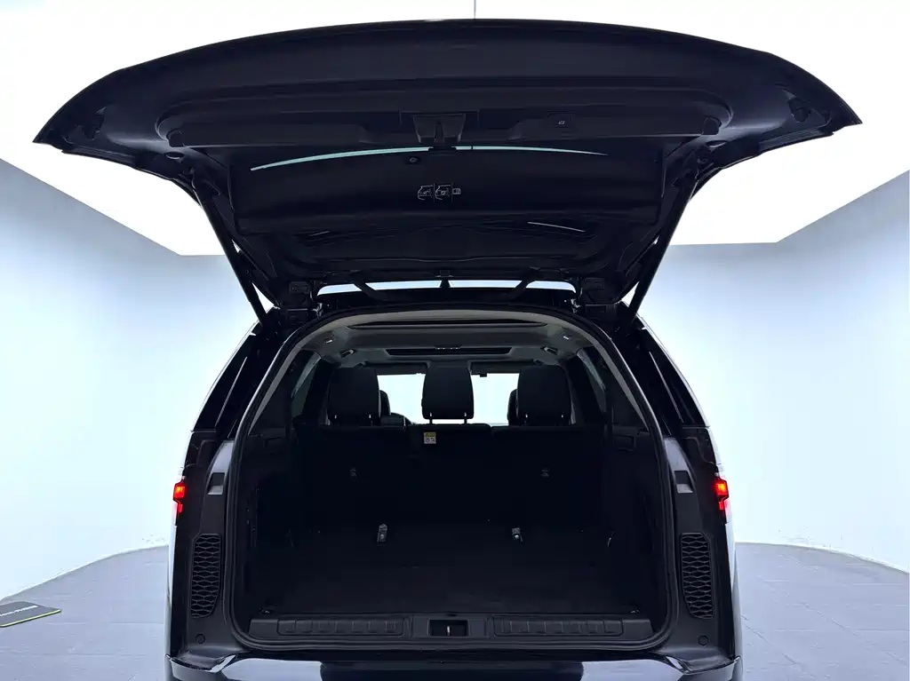 Land Rover Discovery — фото 31
