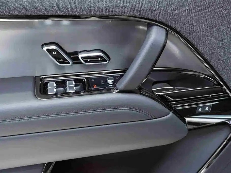 Land Rover Sport — фото 11