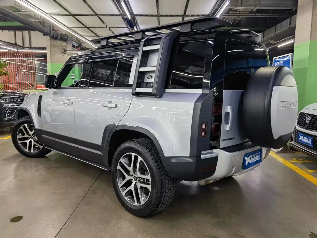 Land Rover Defender — фото 6