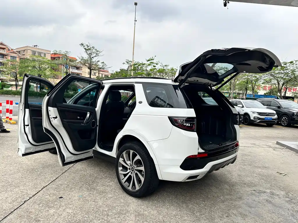 Land Rover Discovery Sport — фото 22