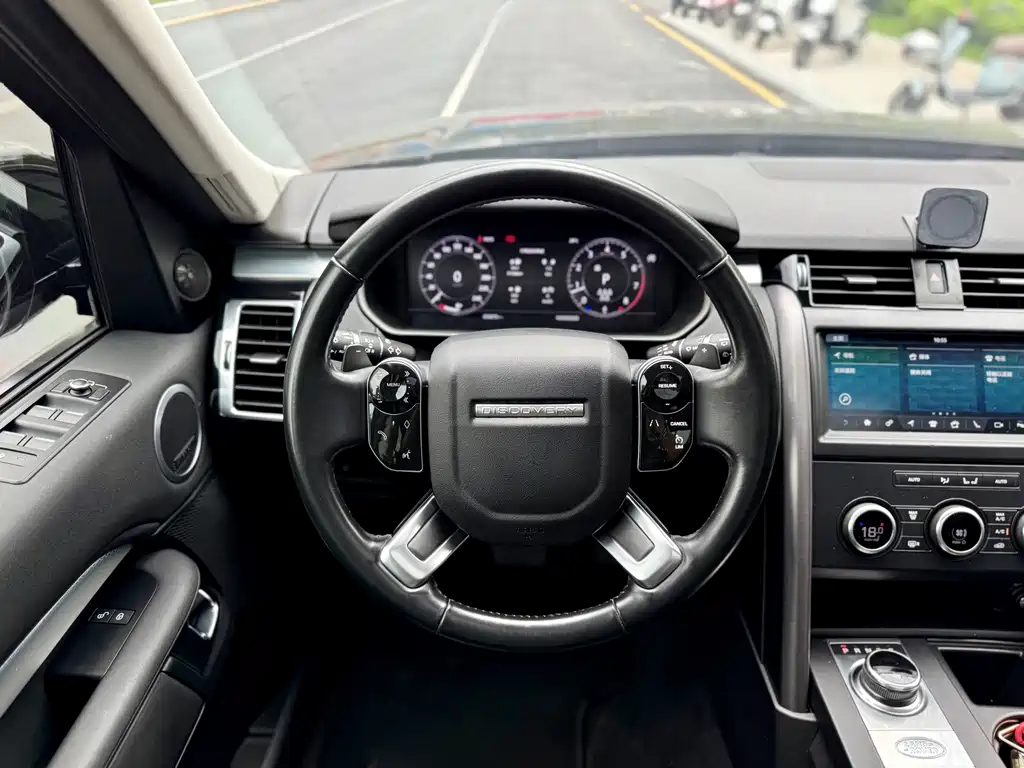 Land Rover Discovery — фото 16