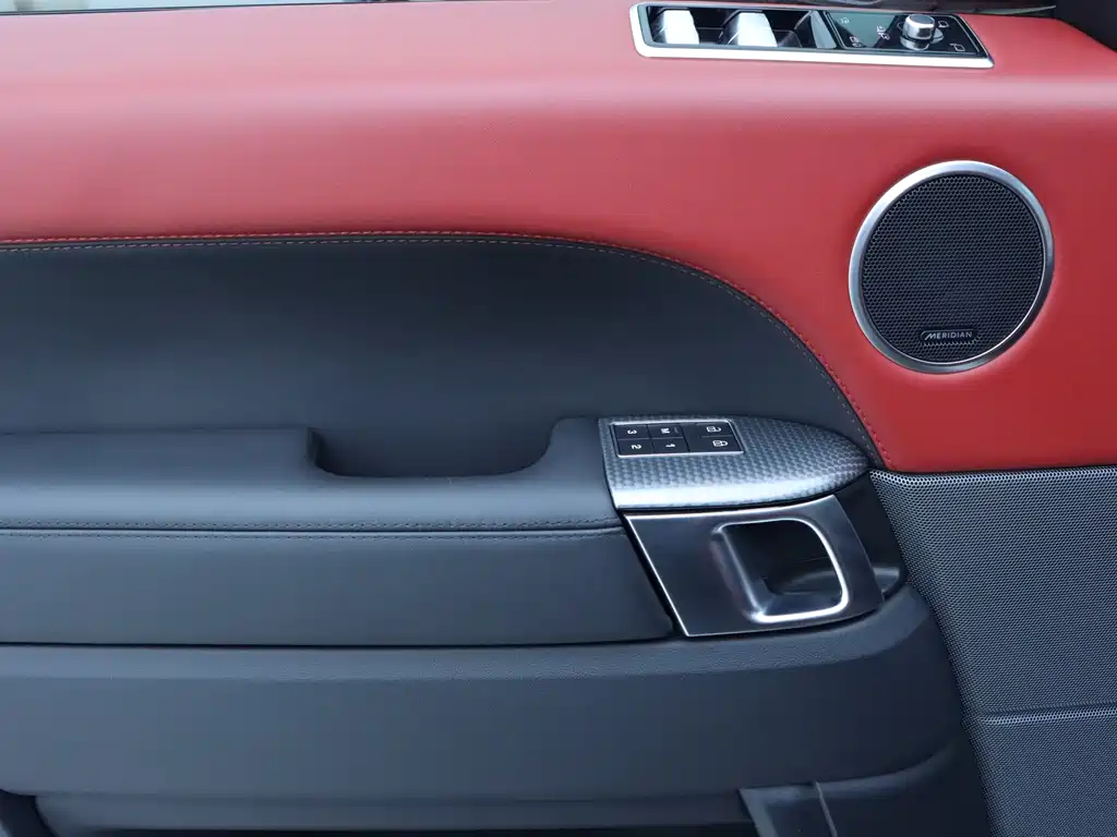 Land Rover Sport — фото 11