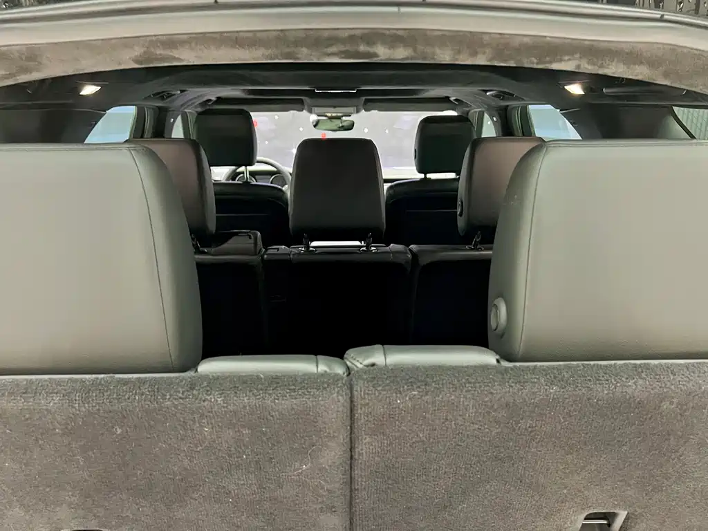 Land Rover Discovery — фото 16
