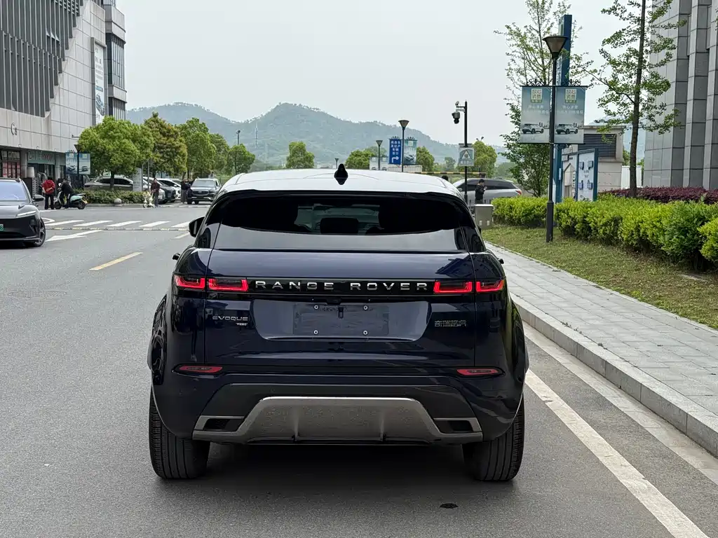 Land Rover Evoque — фото 6