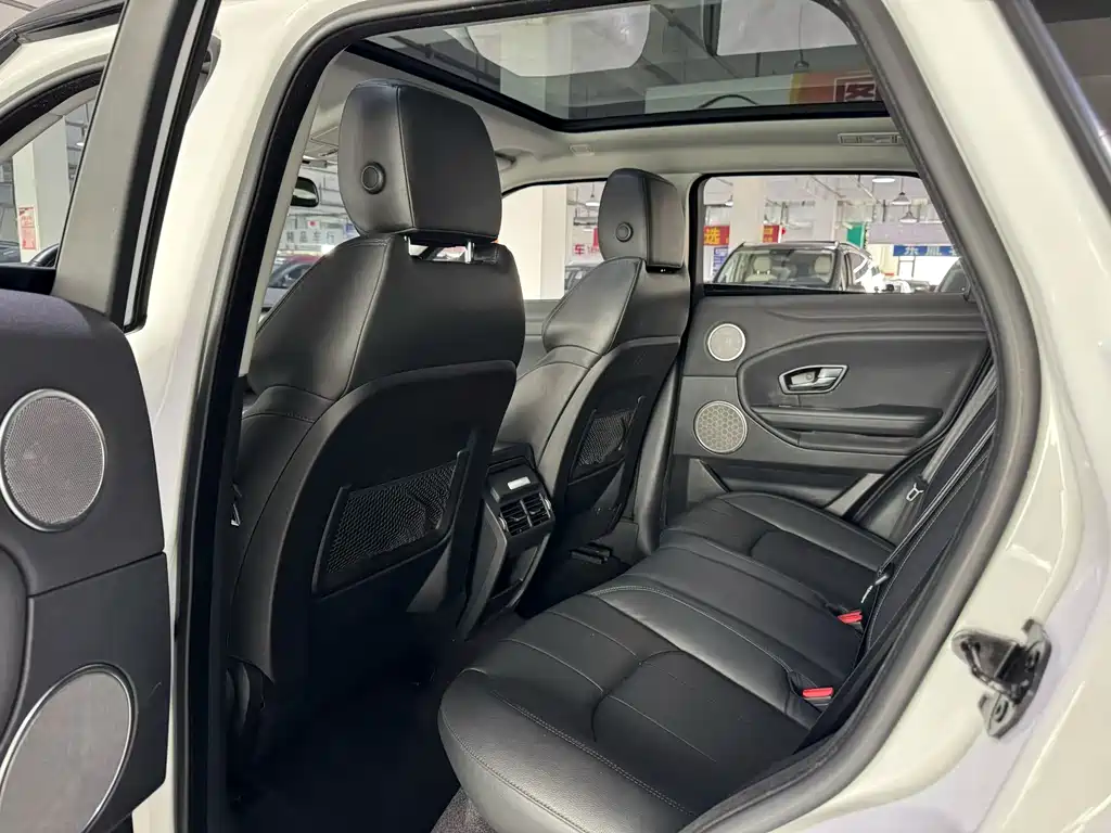 Land Rover Evoque — фото 8