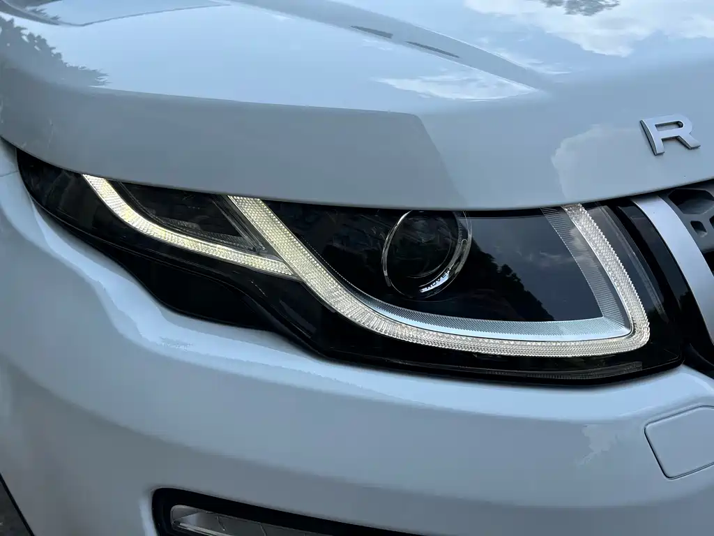 Land Rover Evoque — фото 26
