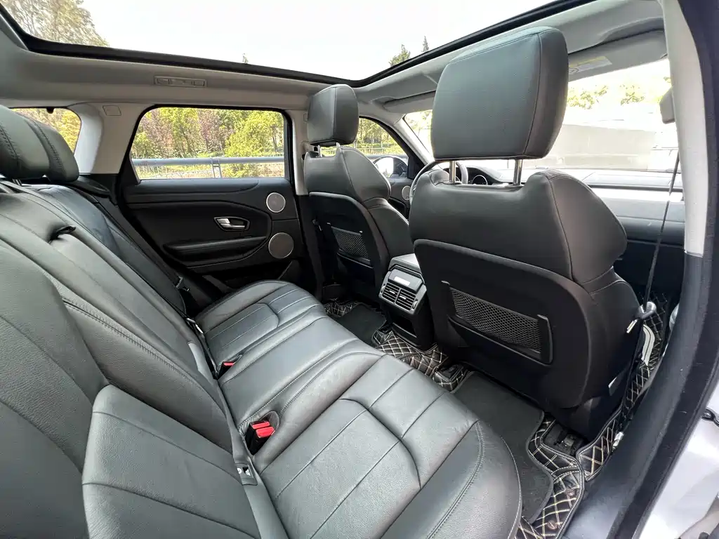 Land Rover Evoque — фото 29