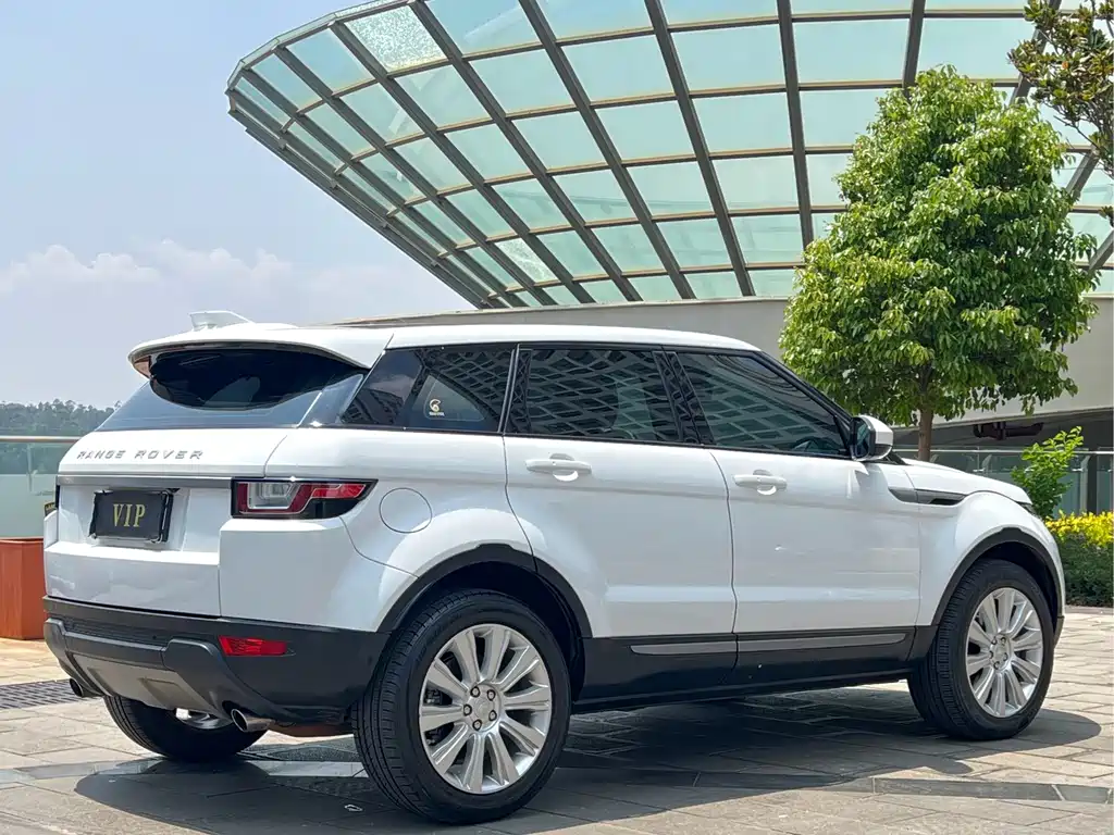 Land Rover Evoque — фото 5