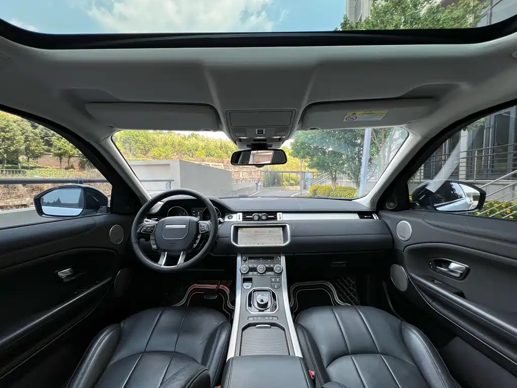Land Rover Evoque — фото 6