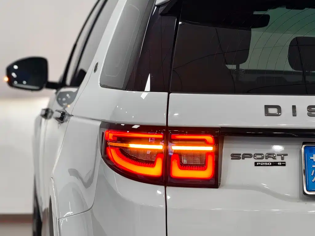 Land Rover Discovery Sport — фото 5
