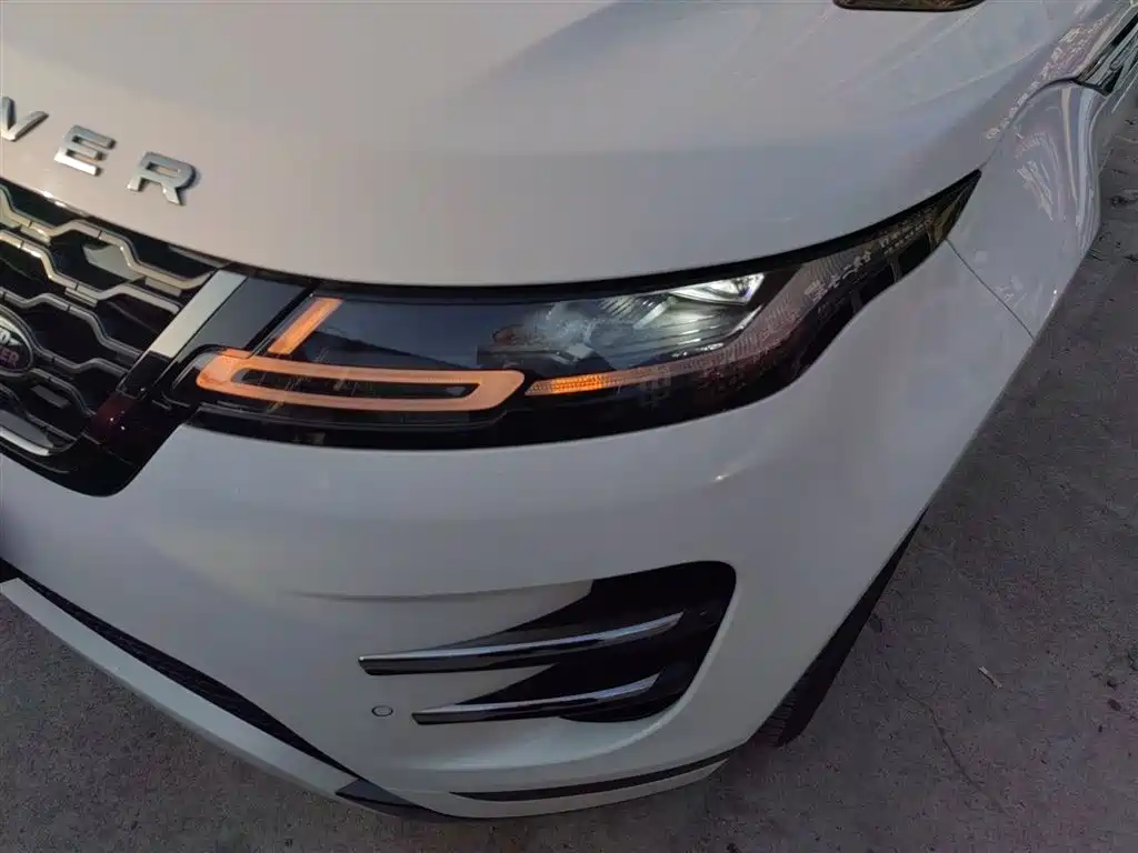 Land Rover Evoque — фото 19