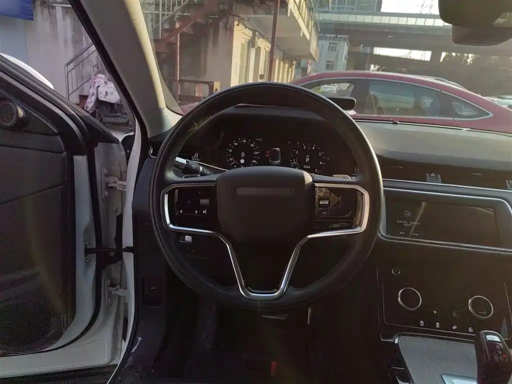 Land Rover Evoque — фото 8