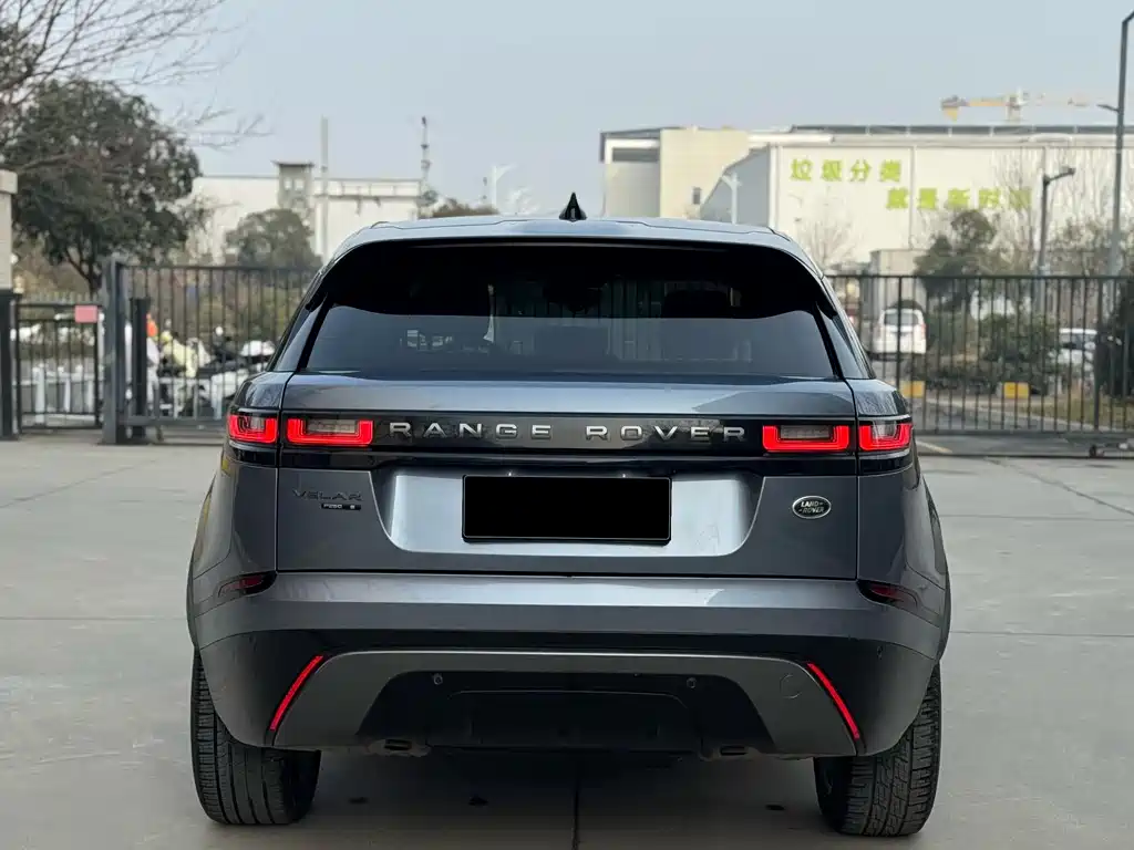 Land Rover Velar — фото 15