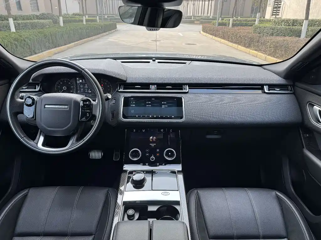 Land Rover Velar — фото 10