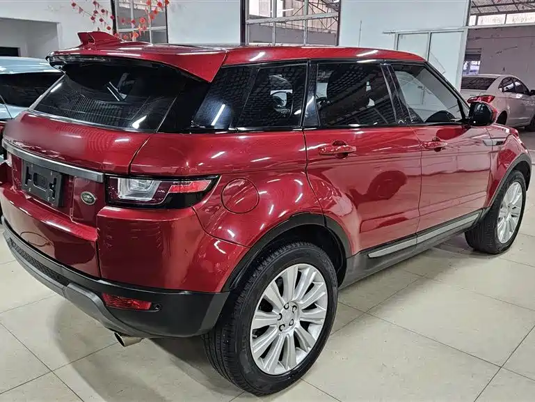 Land Rover Evoque — фото 26