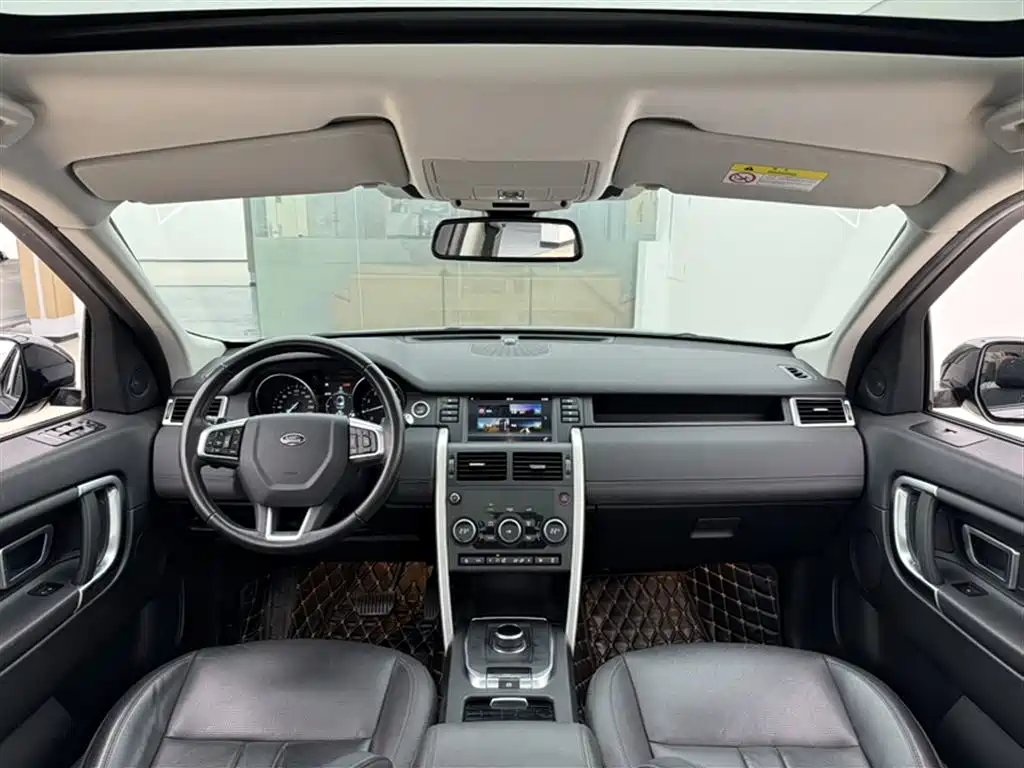 Land Rover Discovery Sport — фото 13
