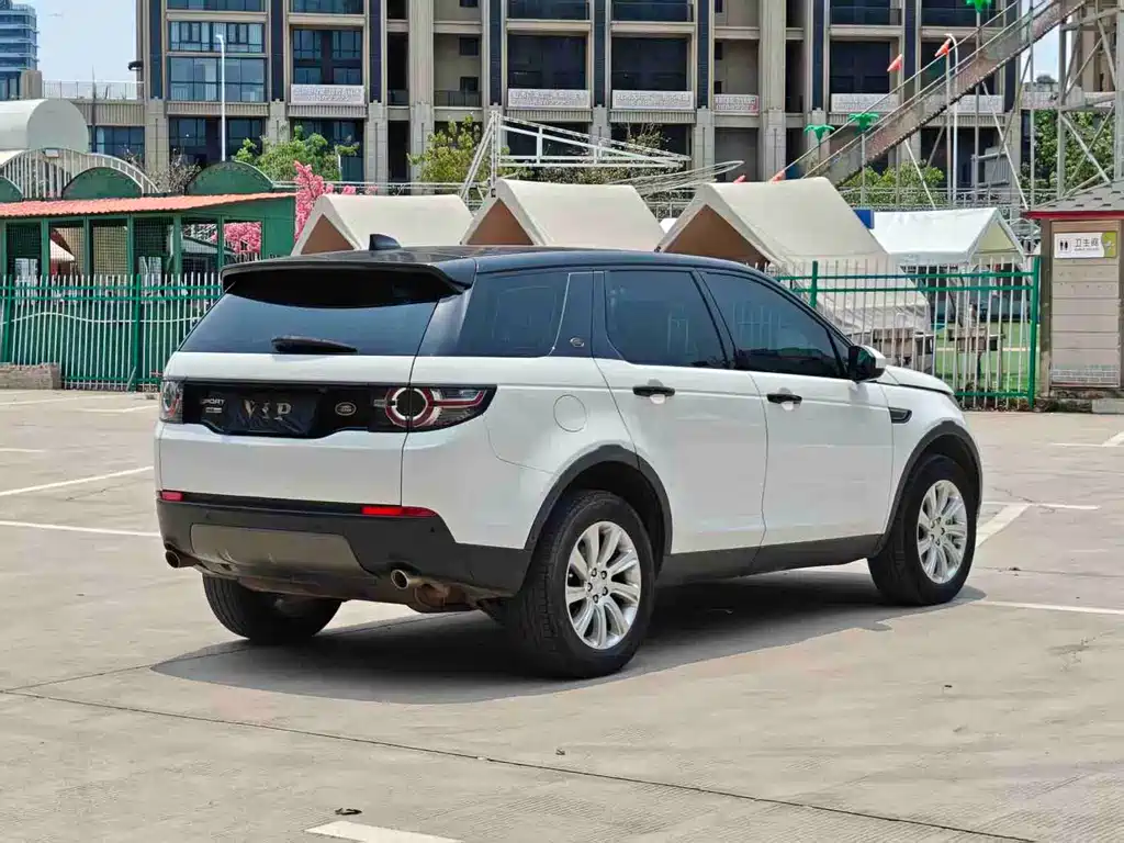 Land Rover Discovery Sport — фото 16
