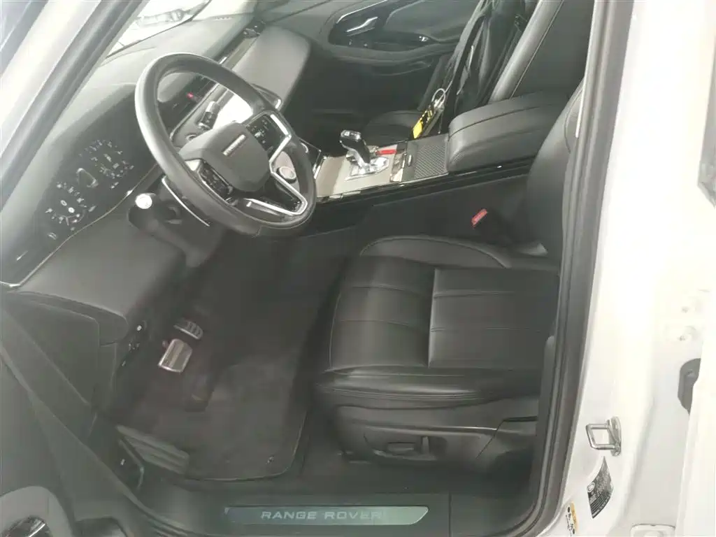 Land Rover Evoque — фото 11