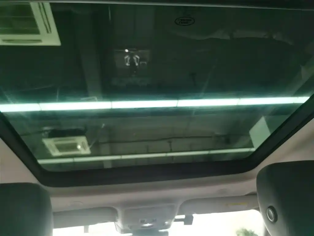 Land Rover Evoque — фото 14