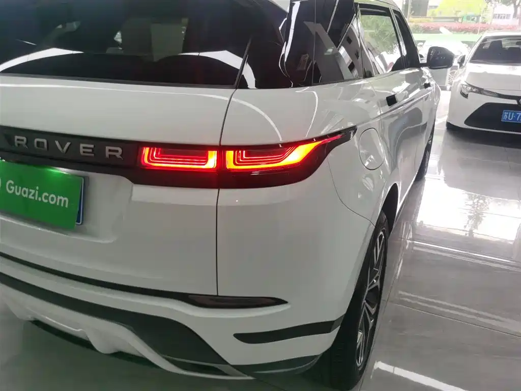 Land Rover Evoque — фото 24