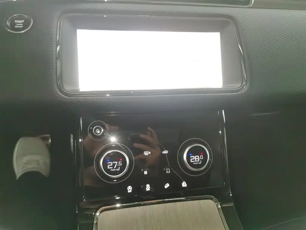 Land Rover Evoque — фото 9