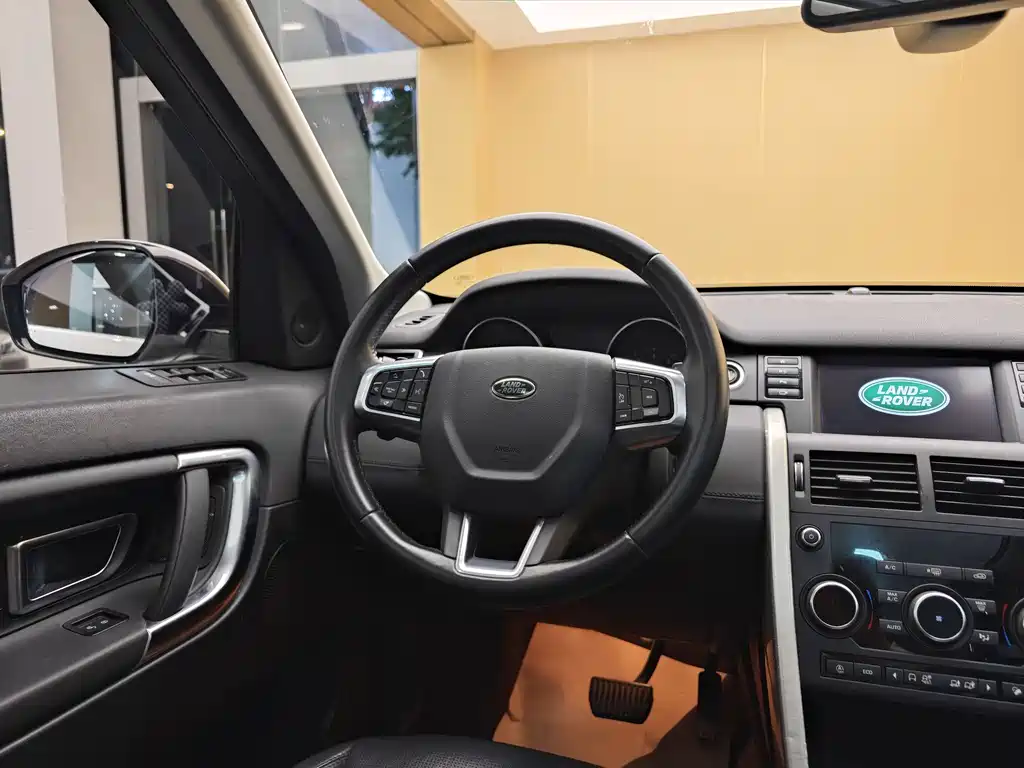 Land Rover Discovery Sport — фото 14