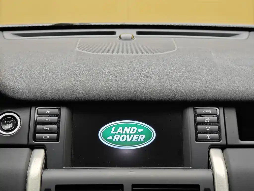 Land Rover Discovery Sport — фото 15