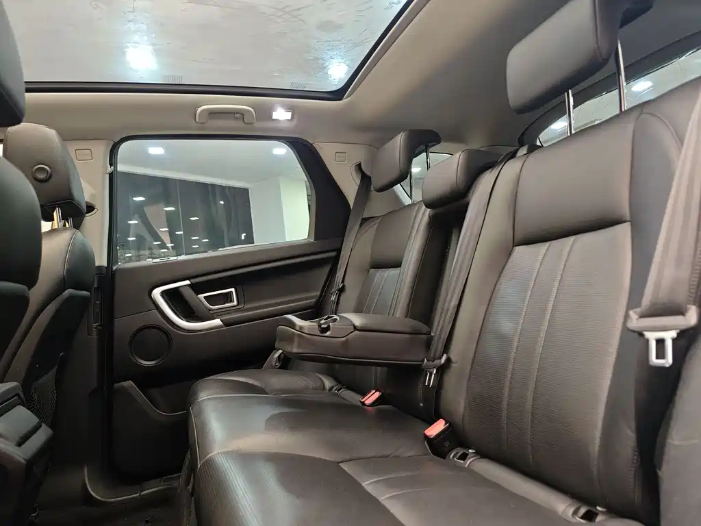 Land Rover Discovery Sport — фото 22
