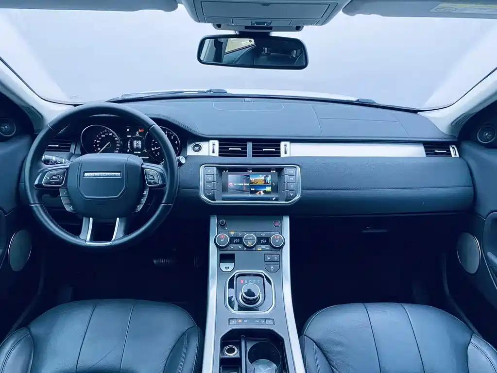 Land Rover Evoque — фото 9
