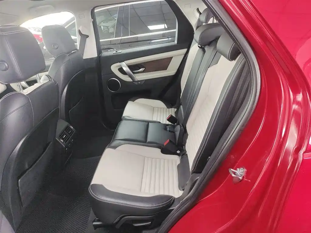 Land Rover Discovery Sport — фото 13