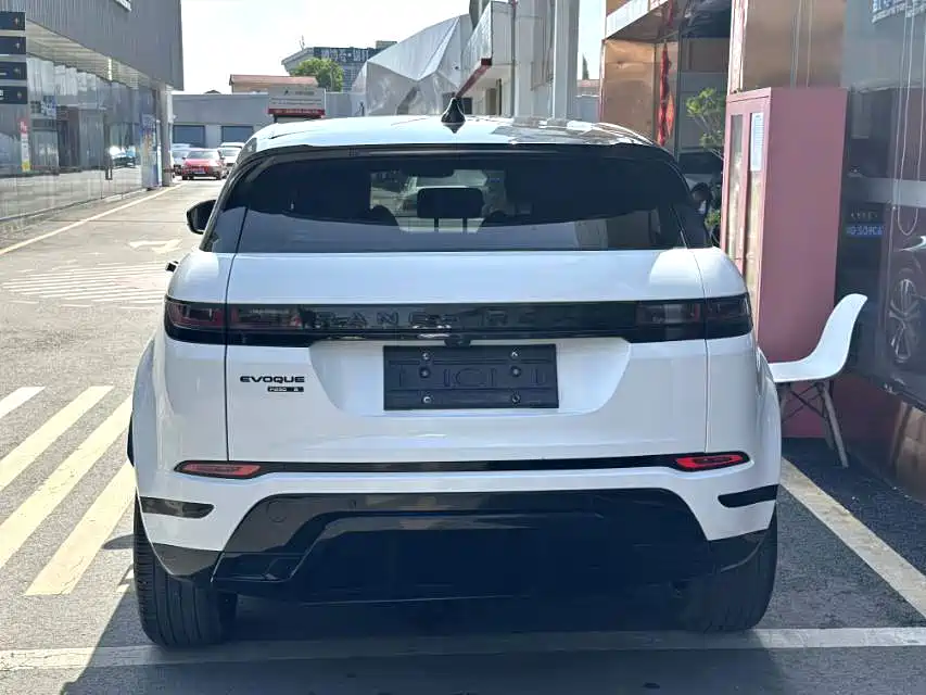 Land Rover Evoque — фото 8