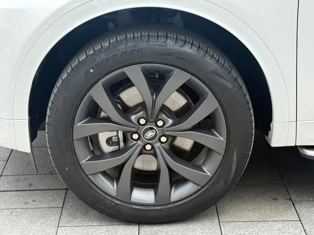 Land Rover Discovery Sport — фото 10