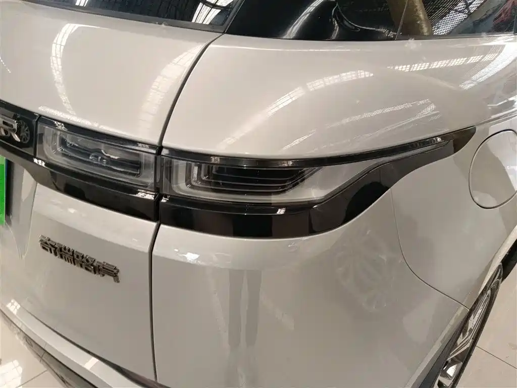 Land Rover Evoque — фото 24