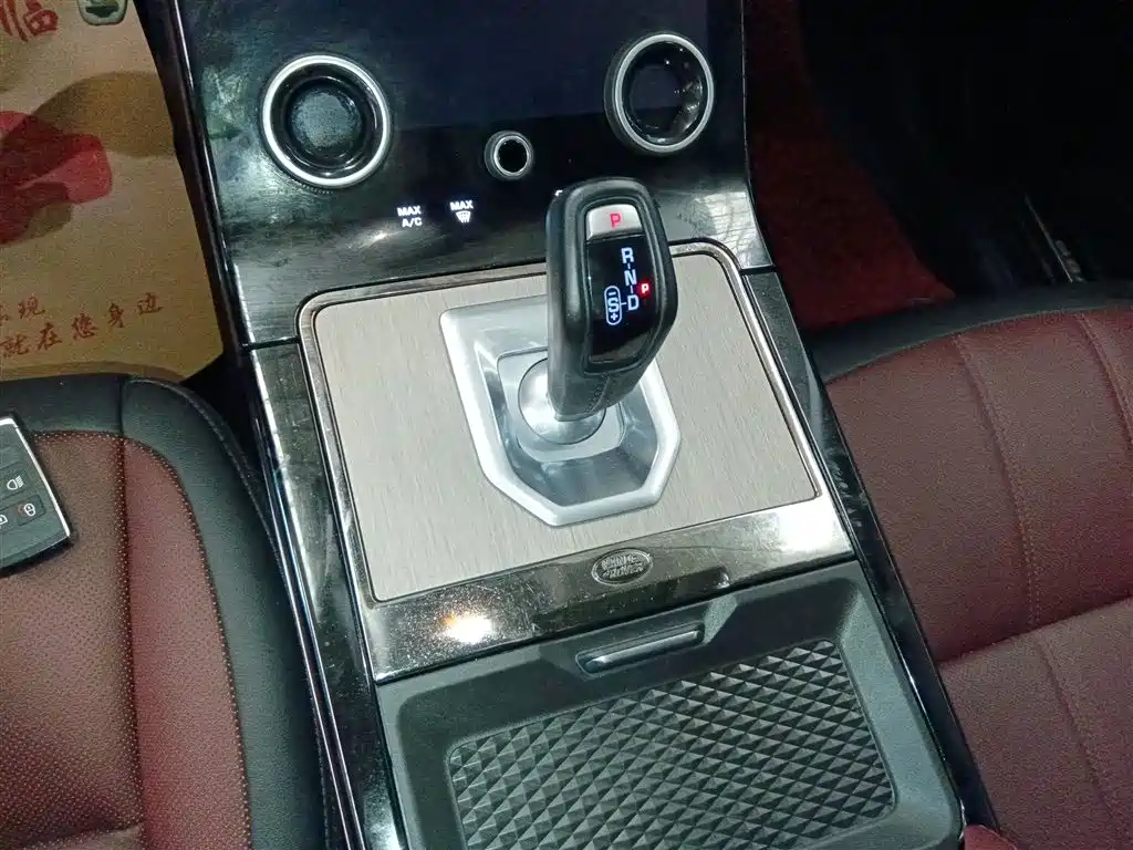 Land Rover Evoque — фото 10