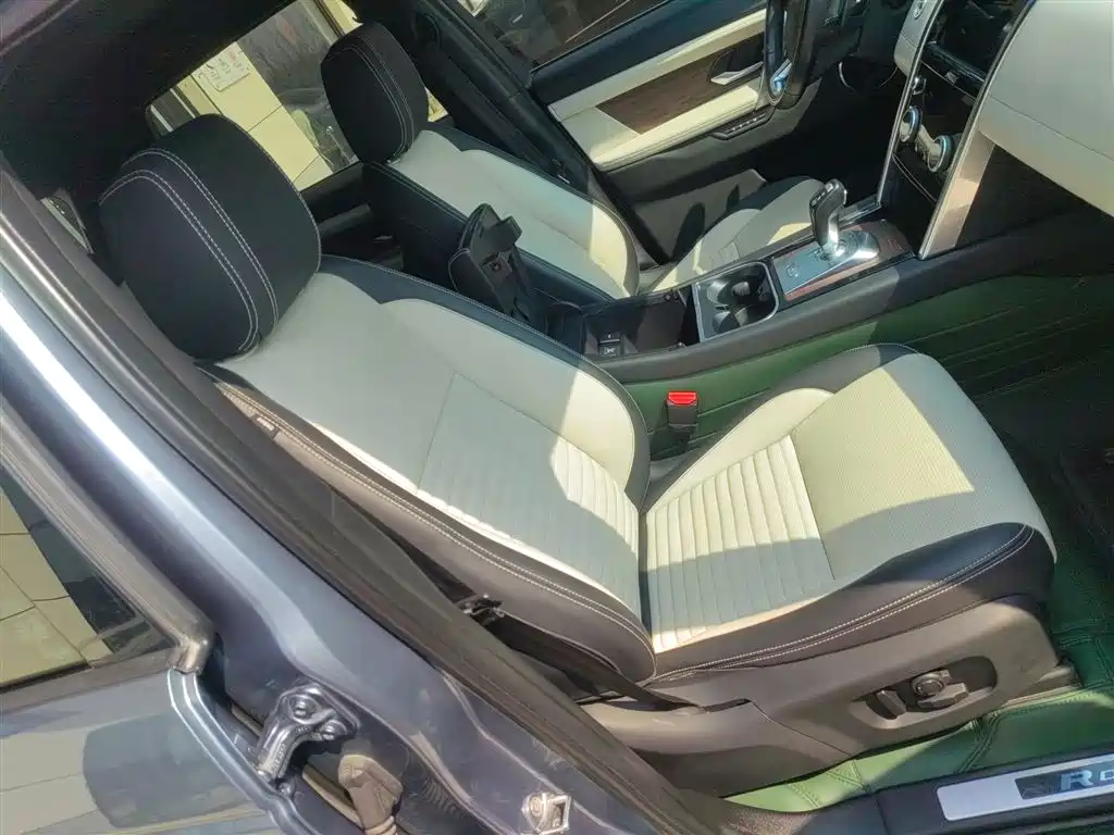 Land Rover Discovery Sport — фото 20