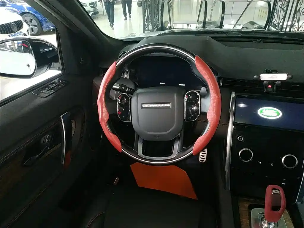 Land Rover Discovery Sport — фото 11