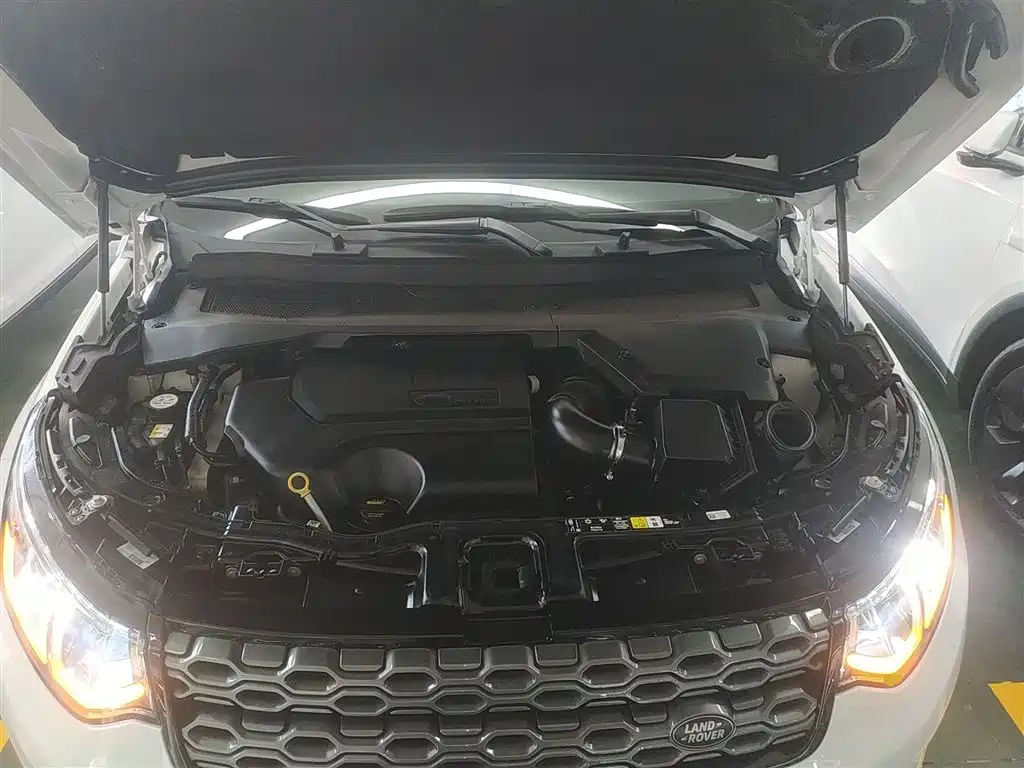 Land Rover Discovery Sport — фото 10