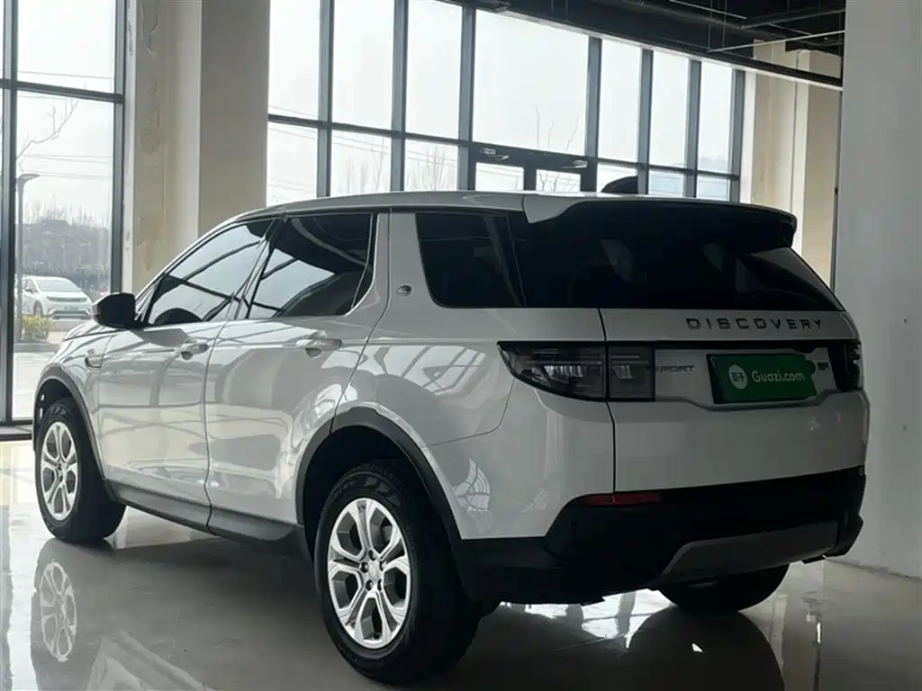 Land Rover Discovery Sport — фото 23