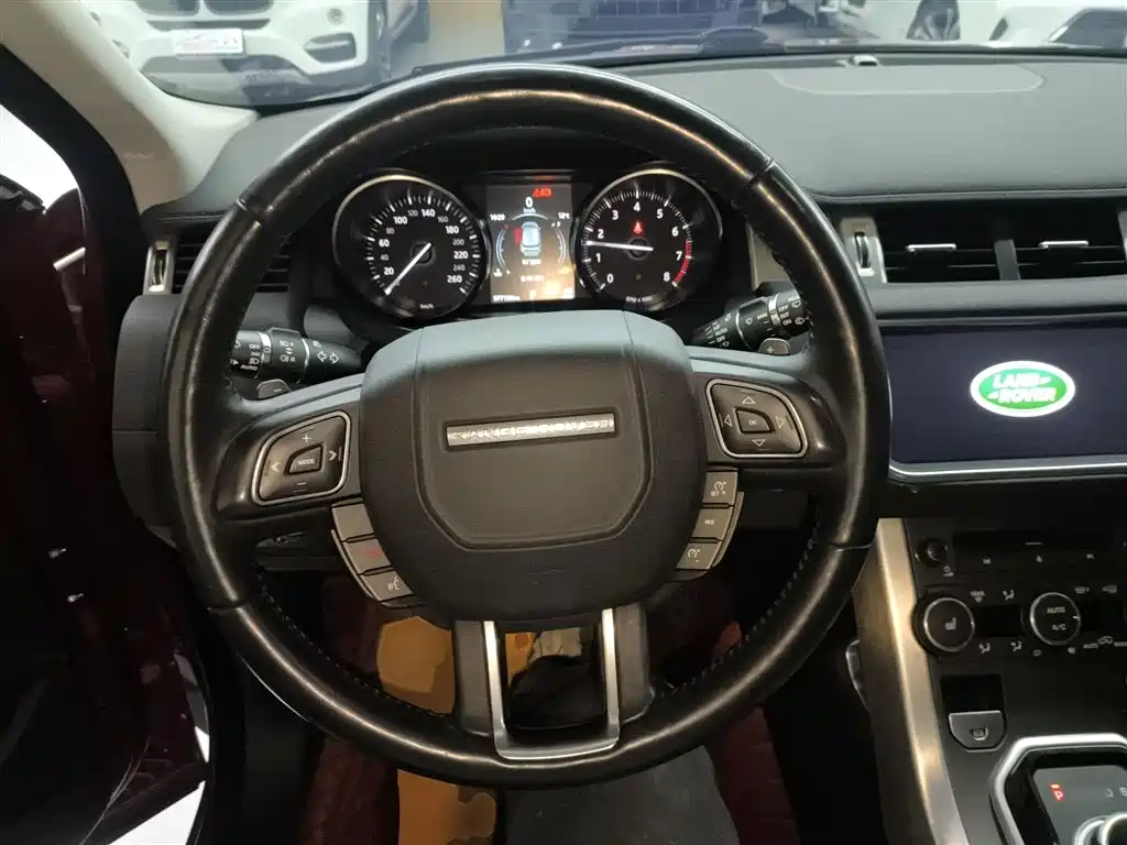 Land Rover Evoque — фото 3
