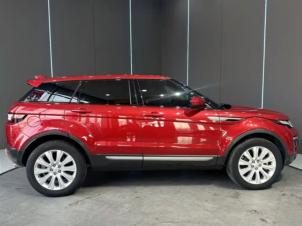 Land Rover Evoque — фото 22