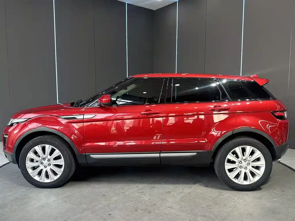 Land Rover Evoque — фото 23