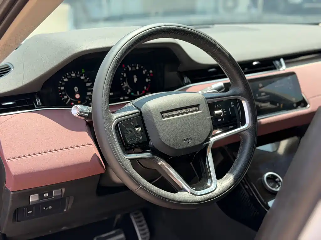 Land Rover Evoque — фото 21